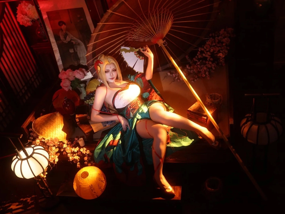 Ảnh Cosplay Tsunade