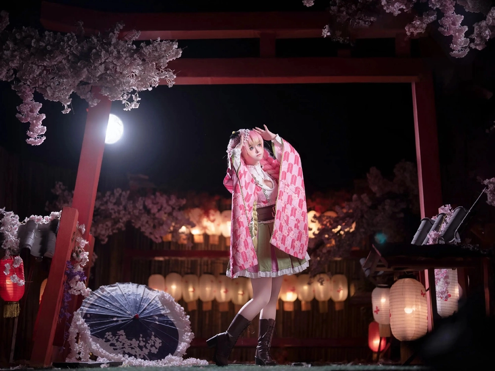 Ảnh Mitsuri Cosplay