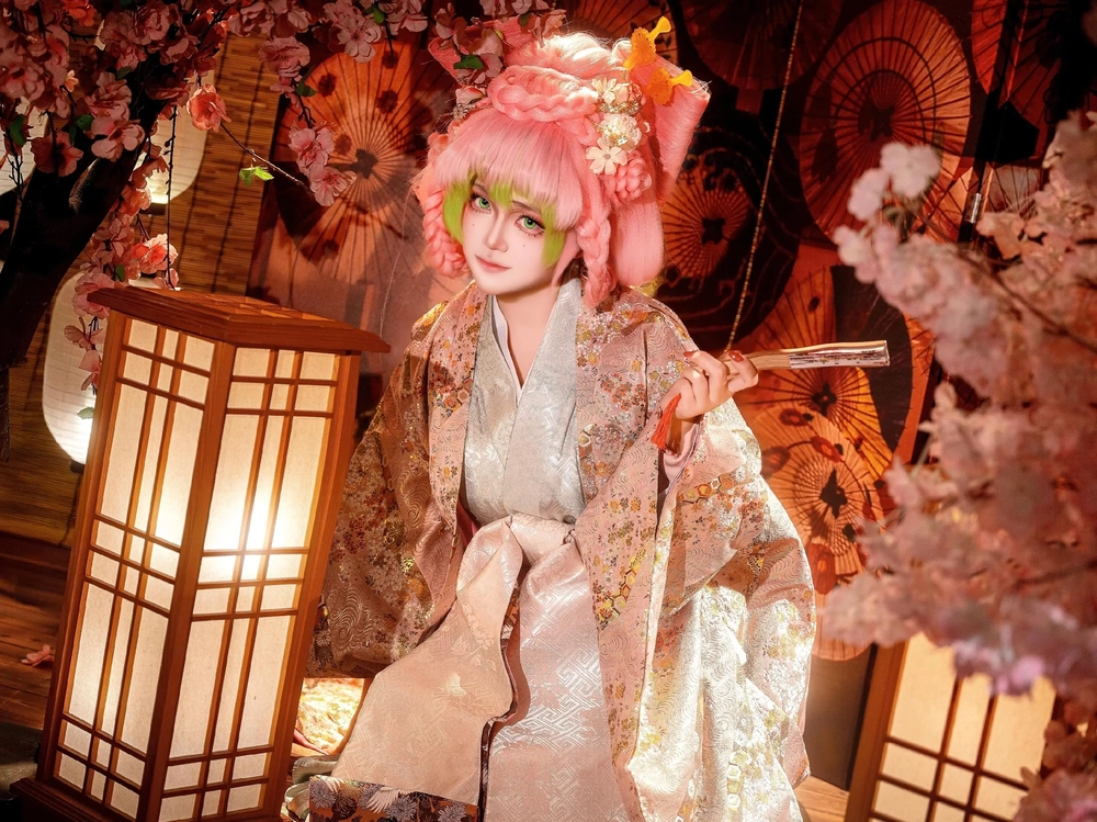 Ảnh Mitsuri Cosplay
