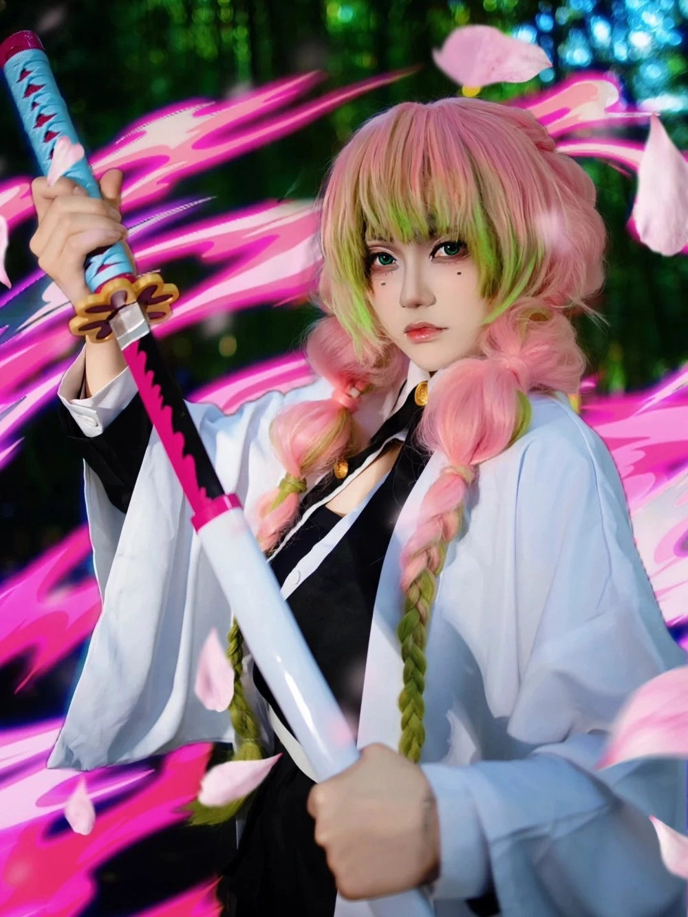 Ảnh Mitsuri Cosplay