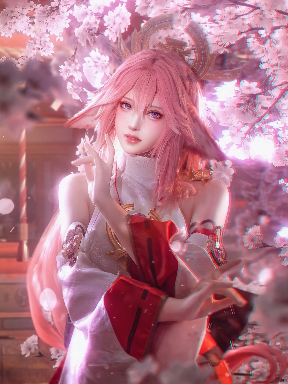 Ảnh Yae Miko Cosplay – Hồ Ly Quyến Rũ Trong Genshin Impact