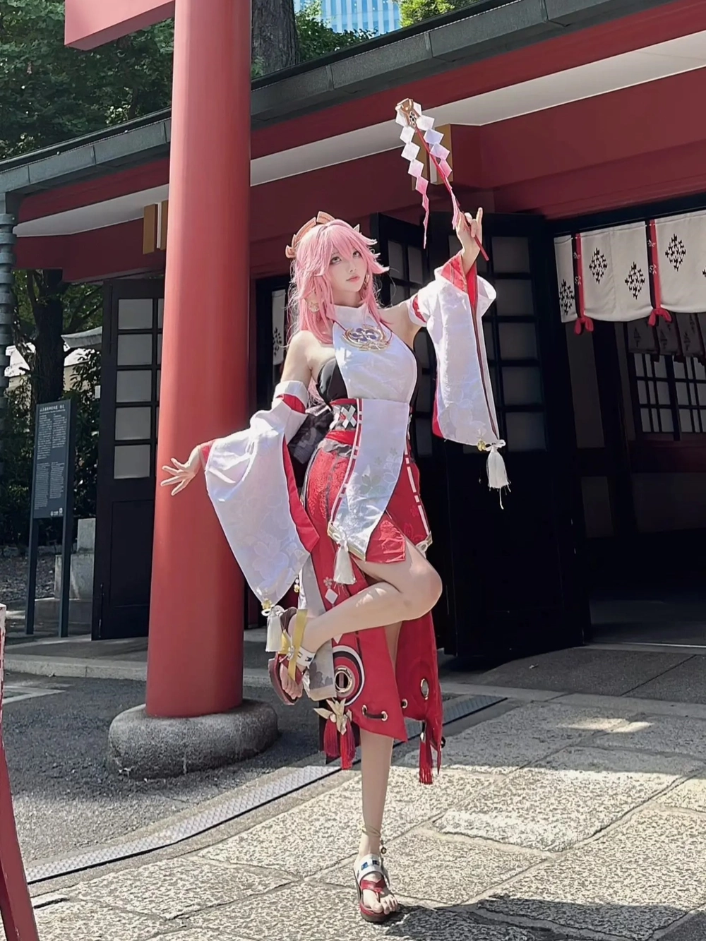 Ảnh Yae Miko Cosplay